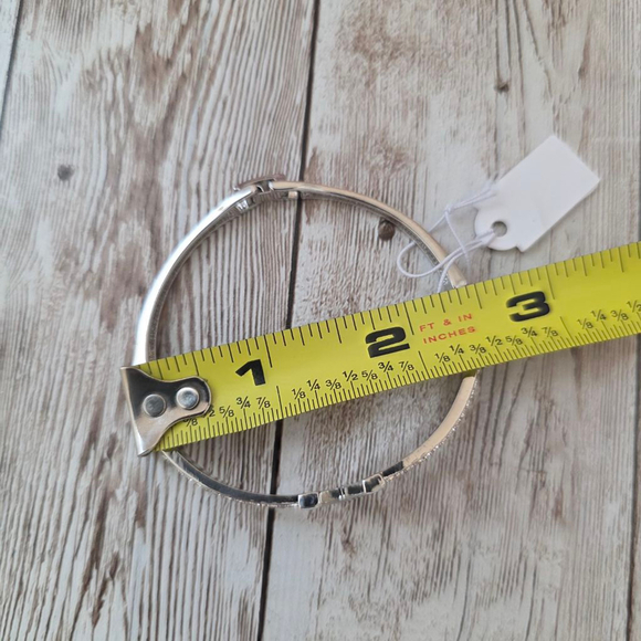 Women's Bangle Bracelet Silver - Picture 2 of 5